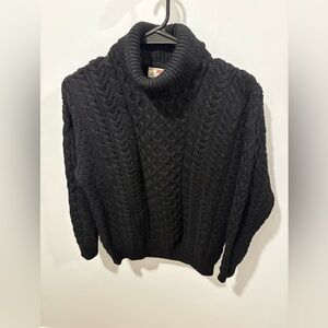 ⭐️ Like new-Carraig Donn 100% Merino Wool turtleneck sweater